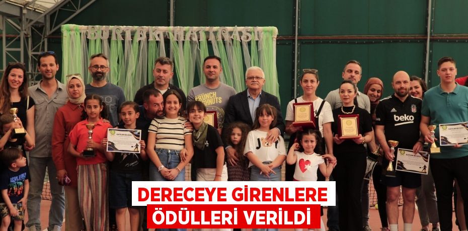 Dereceye girenlere ödülleri verildi