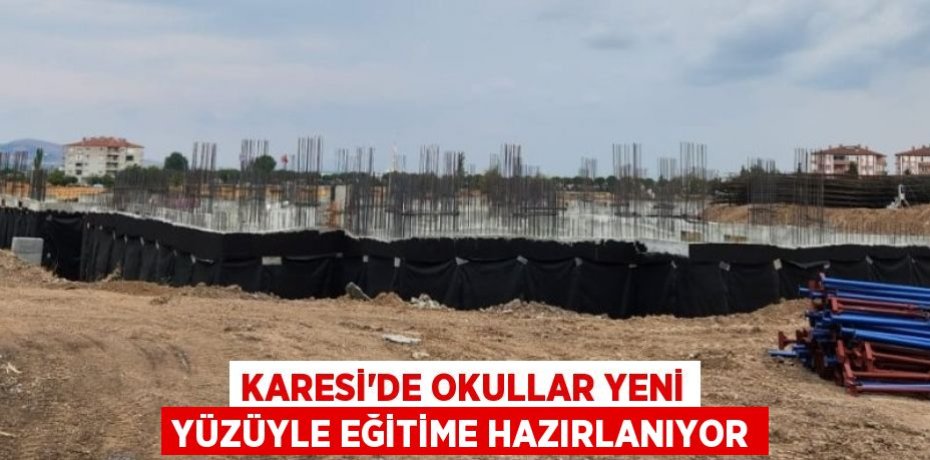 Karesi'de okullar yeni yüzüyle eğitime hazırlanıyor