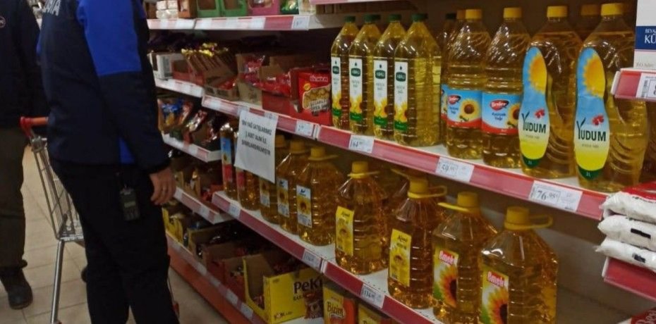 ALTINOVA’DA MARKETLER MERCEK ALTINDA