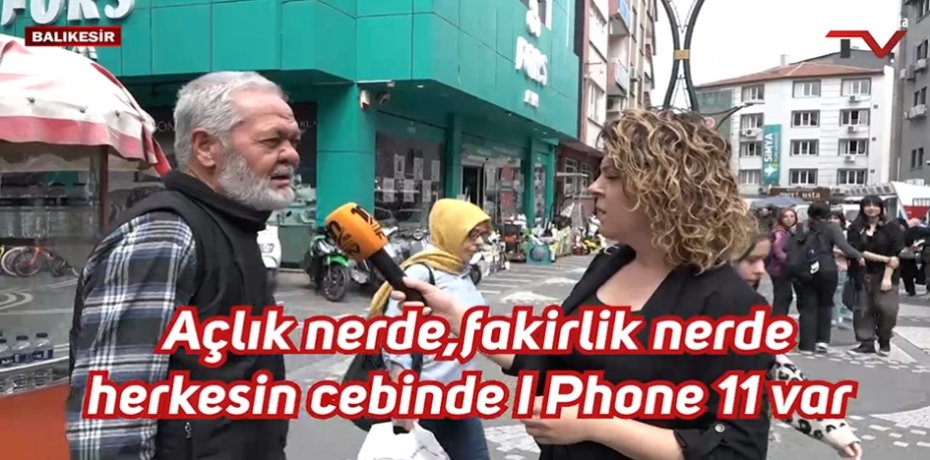 "Herkesin elinde I Phone 11 var"