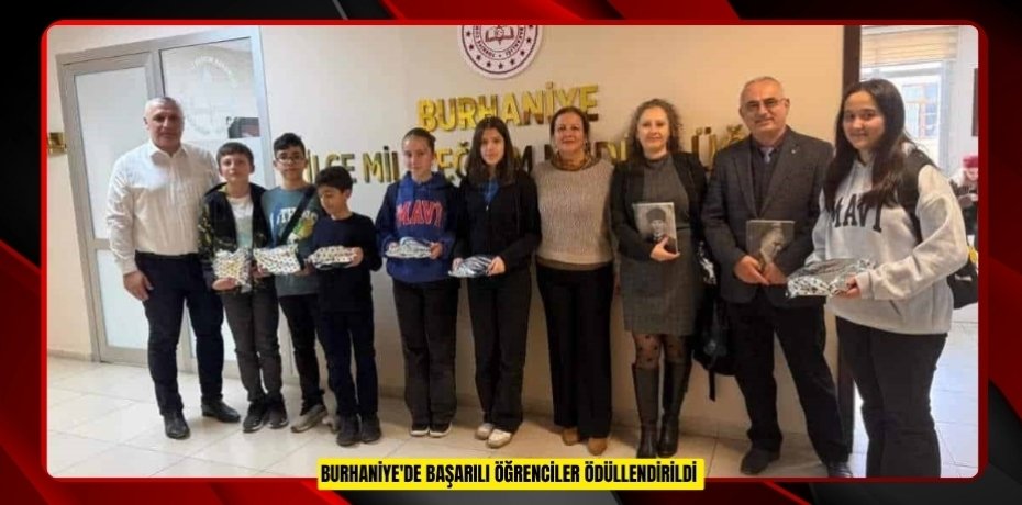 Burhaniye'de başarılı öğrenciler ödüllendirildi  