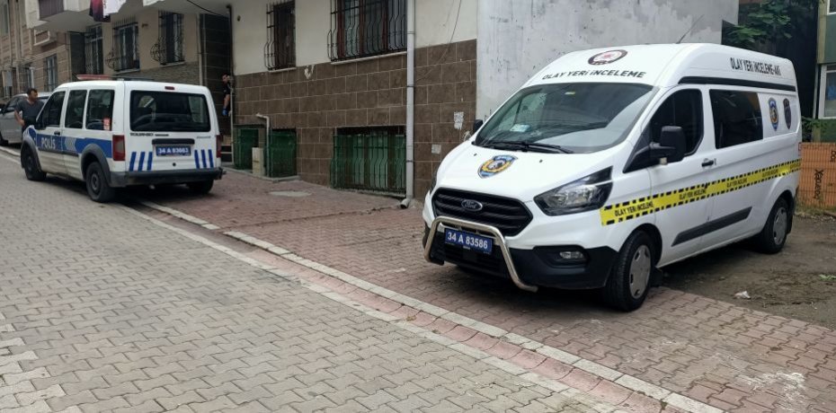 Genç kız tartıştığı annesini bıçakladı