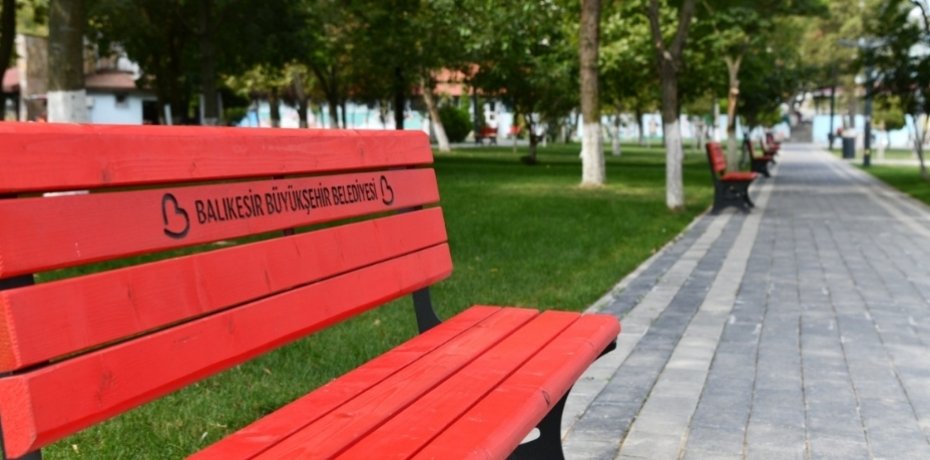 BÜYÜKŞEHİR 2,5 YILDA ŞEHRE 42 PARK ALANI KAZANDIRDI
