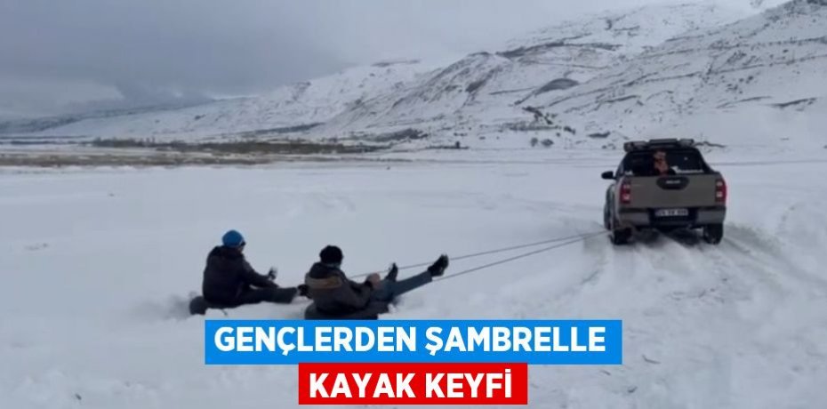 GENÇLERDEN ŞAMBRELLE KAYAK KEYFİ