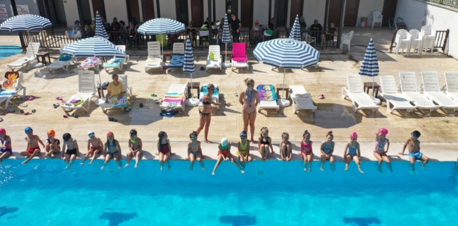 GÖNENDE ÇOCUKLAR TATİLİN TADINI ÇIKARTIYOR