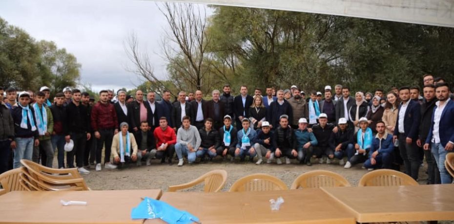 İVRİNDİ’DE GENÇLİK BULUŞMASI