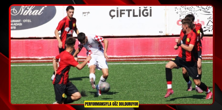 Performansıyla göz dolduruyor  